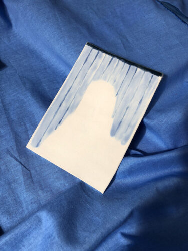 <em>Silhouette (Portrait bleu)</em> (2022) de Vicky Sabourin